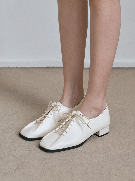 POSE Lace-up Loafers_Ivory