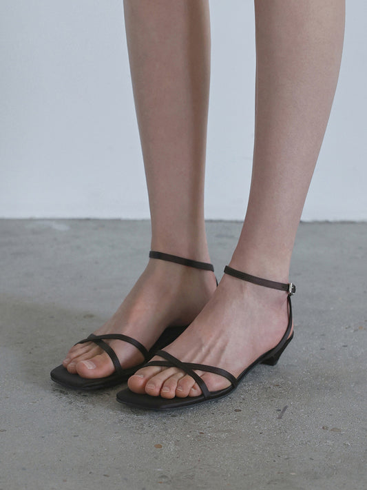 LOUR Satin Strap Sandals_Brown