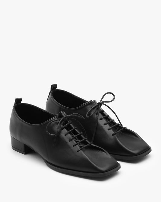 POSE Lace-up Loafers_Black
