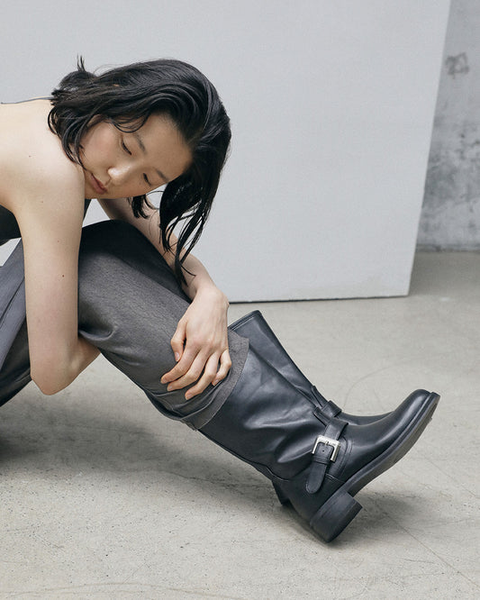 PETO Buckle Middle Boots
